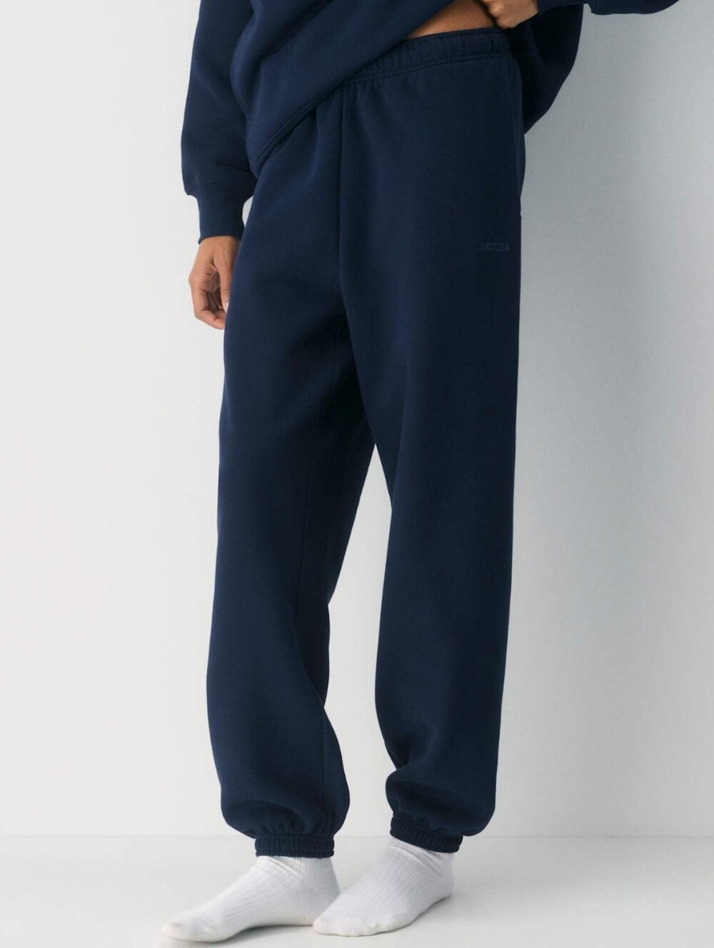 Aritzia Cozy Sweatfleece Mega Jogger In Admiral (Navy) Size Small